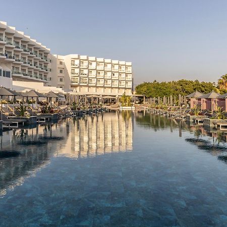 Cali Resort & Spa Designed For Adults By Louis Hotels Peyia Bagian luar foto