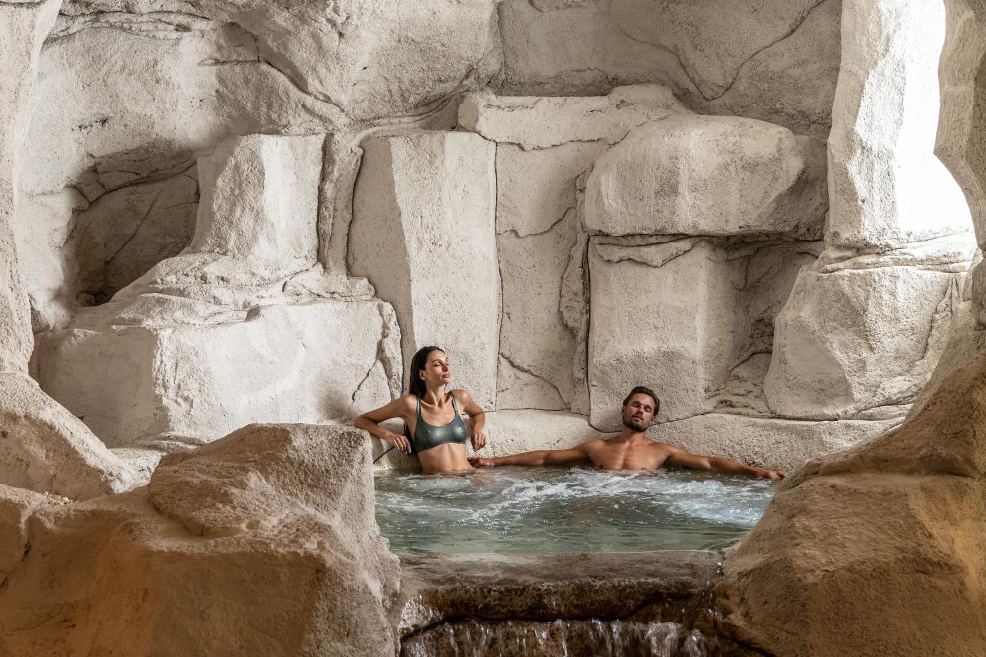 Cali Resort & Spa Designed For Adults By Louis Hotels Peyia Bagian luar foto