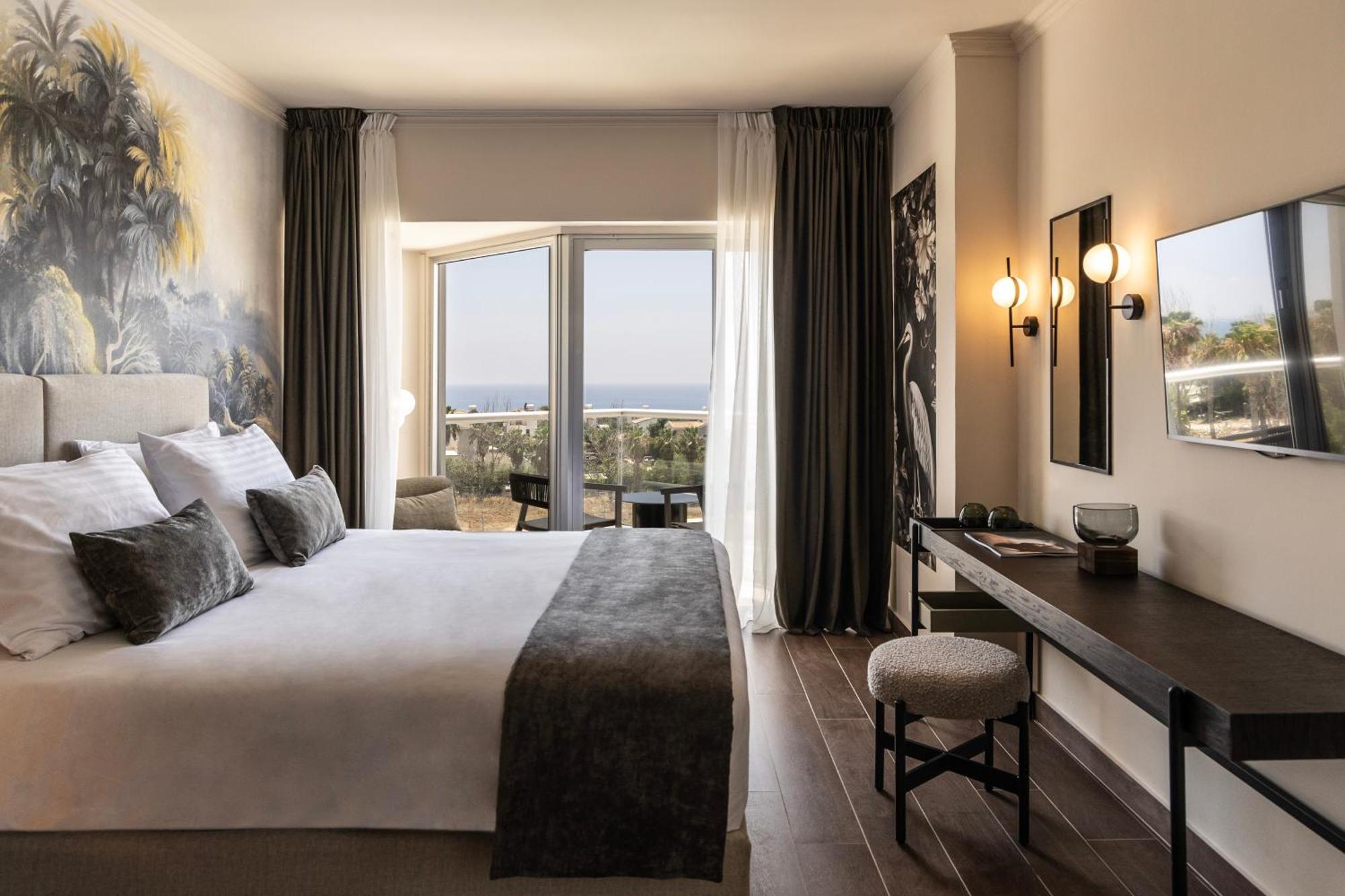 Cali Resort & Spa Designed For Adults By Louis Hotels Peyia Bagian luar foto